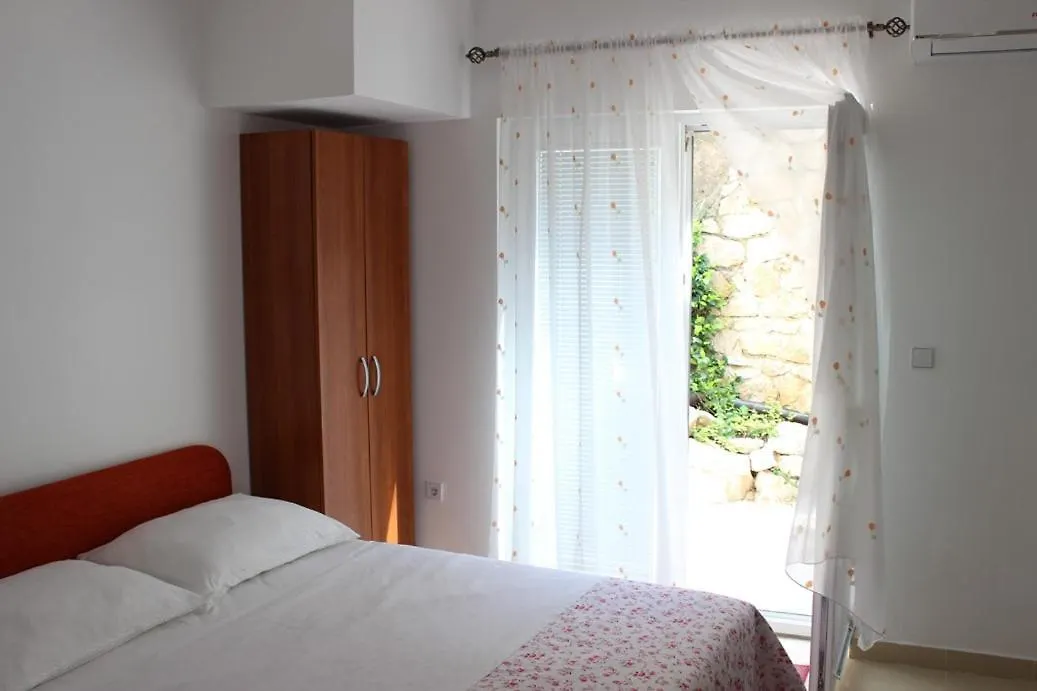 Visnja Nv 1 - Apartment For 2 Persons With Terrace Novi Vinodolski